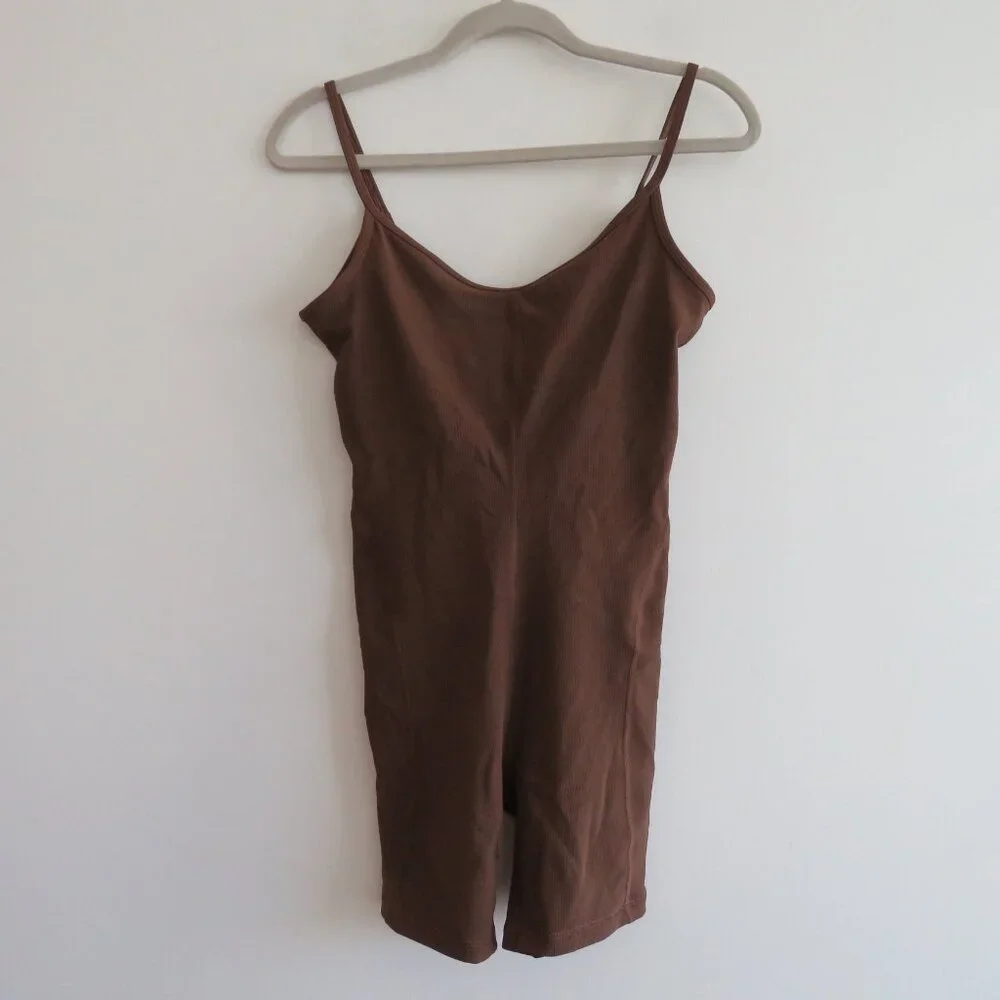 LULULEMON Ribbed Contoured Unitard 6" in Java Neutral Athleisure - Size US 6 - Picture 3 of 16